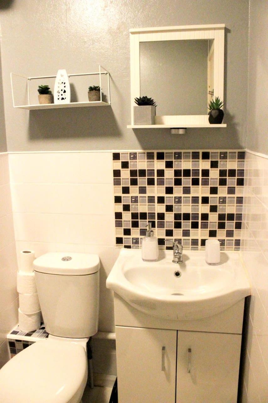 2 Bedroom Flat Near Heathrow Airport Yiewsley Екстер'єр фото